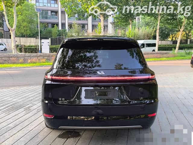 LiXiang L9 Рестайлинг 1.5hyb AT 4WD
