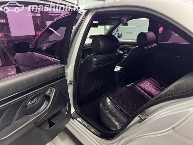 BMW 5 серии IV (E39) Рестайлинг 540i 4.4 AT