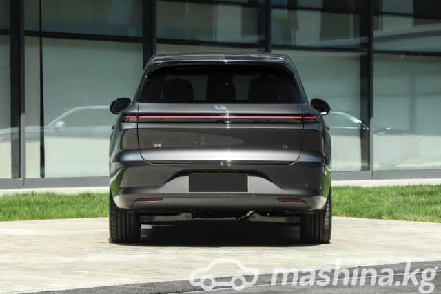 LiXiang L6 1.5hyb AT 4WD