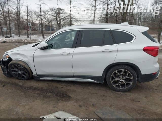 BMW X1 II (F48) Рестайлинг 28i xDrive 2.0 AT 4WD