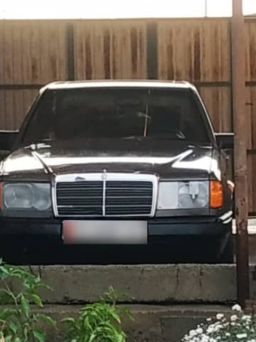 Mercedes-Benz W124 200 2.0 MT