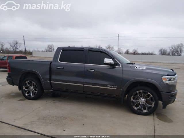 RAM 1500 V Quad Cab 5.7 AT 4WD