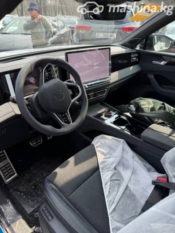 Volkswagen Tiguan III (China Market) 2.0 AMT 4WD