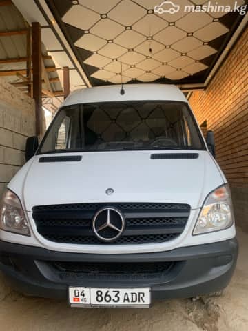 Mercedes-Benz Фургон (6х2)