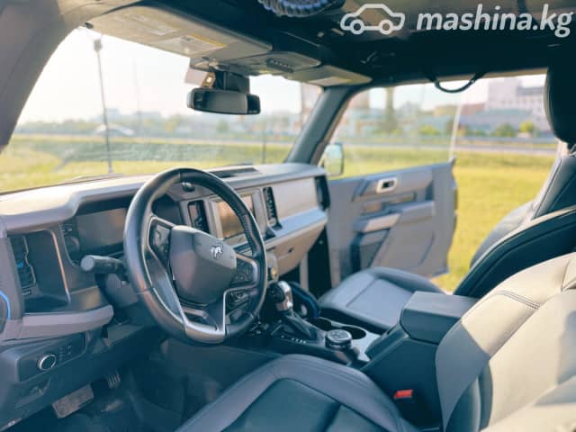 Ford Bronco VI 2.7 AT 4WD
