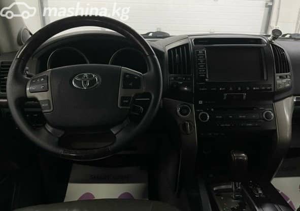 Toyota Land Cruiser 200 Series 4.7 AT 4WD