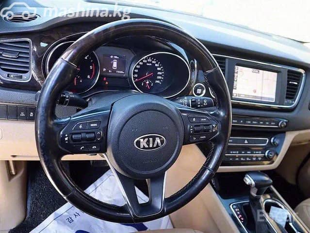 Kia Carnival III 2.2d AT