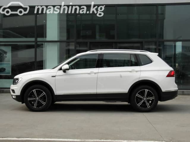 Volkswagen Tiguan III (China Market) 2.0 AMT