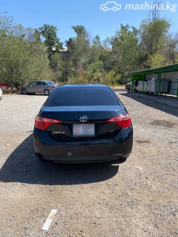 Toyota Corolla XI (E160, E170, E180) Рестайлинг 1 1.8 CVT