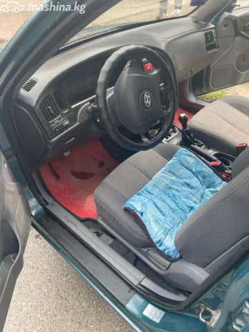 Hyundai Elantra III (XD2) Рестайлинг 1.6 MT