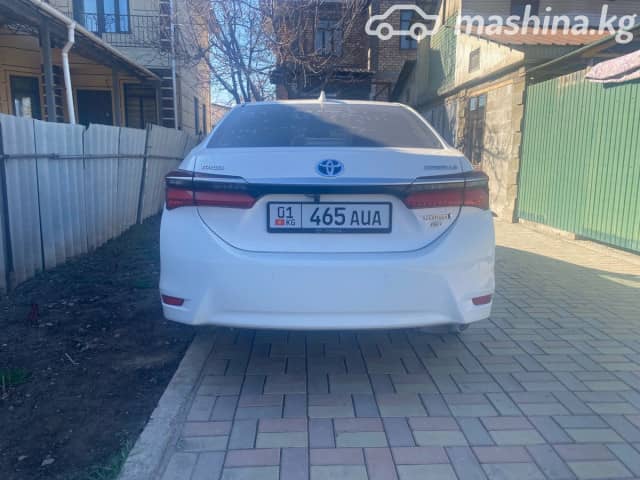 Toyota Corolla XI (E160, E170, E180) Рестайлинг 1 1.8hyb CVT