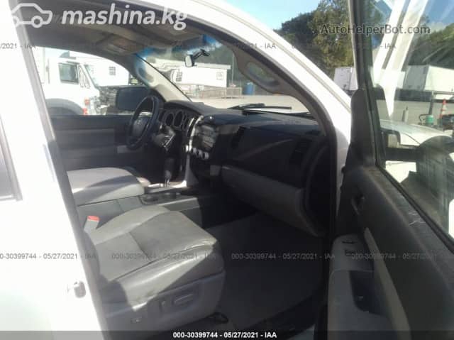 Toyota Sequoia II 4.7 AT 4WD