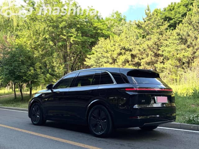 LiXiang L7 Max 1.5hyb AT 4WD