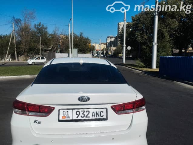 Kia K5 II 2.0 AT