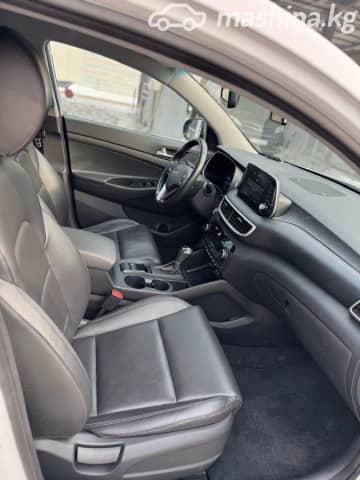 Hyundai Tucson III Рестайлинг 2.0d AT