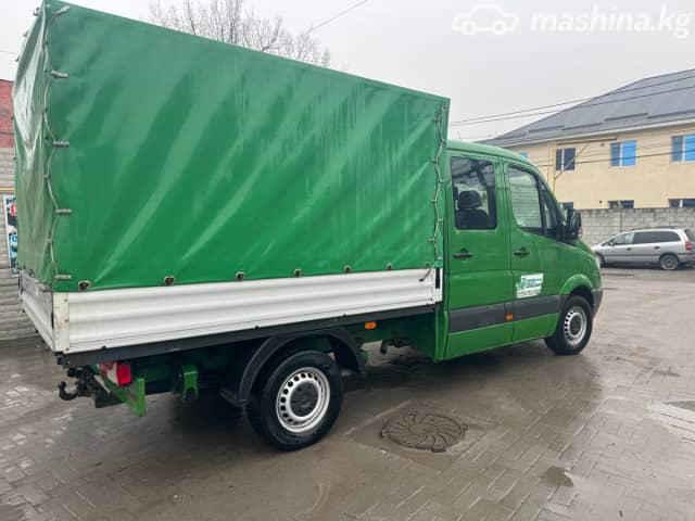 Mercedes-Benz Бортовой (4х2)