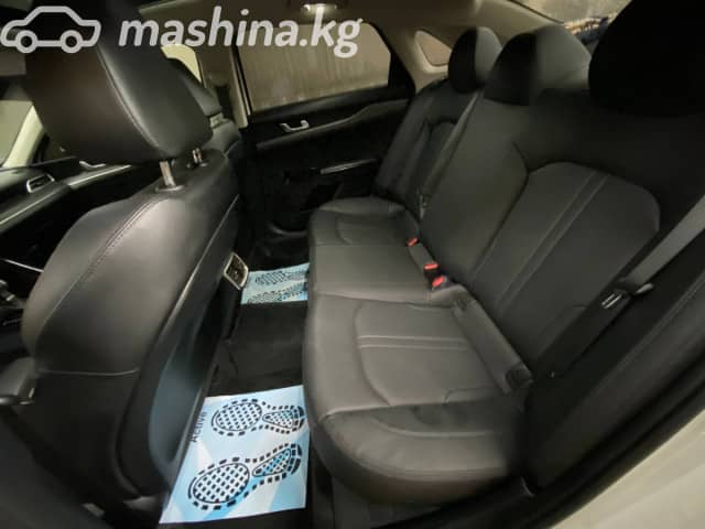 Kia K5 III LPi 2.0 AT