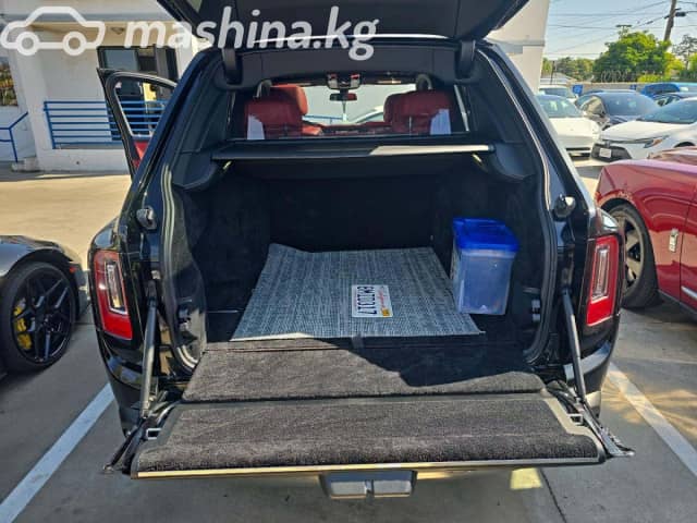 Rolls-Royce Cullinan I 6.7 AT AWD