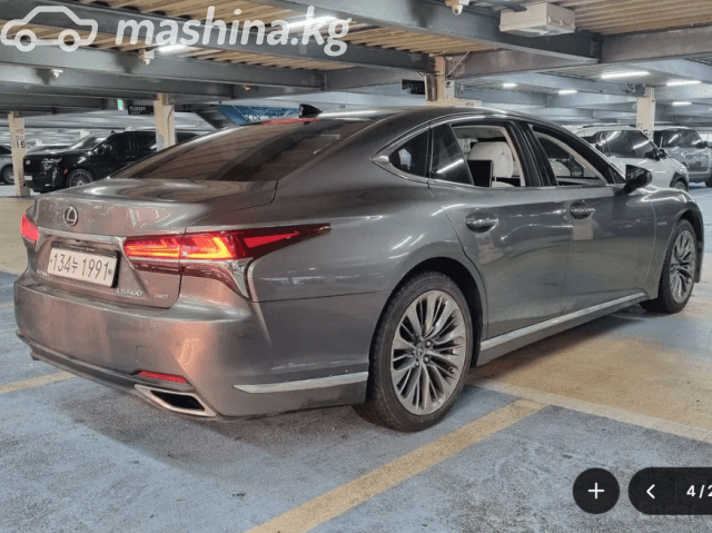 Lexus LS V 500 3.4 AT 4WD