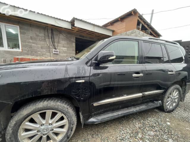 Lexus LX III 570 5.7 AT 4WD