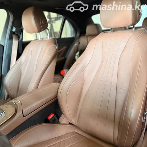 Mercedes-Benz E-Класс V (W213, S213, C238) Рестайлинг 300 e 2.0hyb AT 4WD