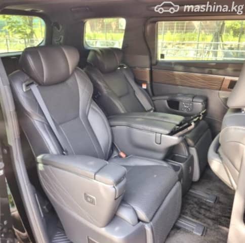 Toyota Alphard IV 2.5hyb CVT 4WD