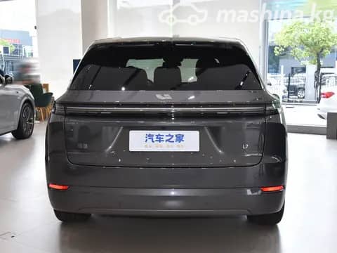 LiXiang L7 Рестайлинг 1.5hyb AT 4WD