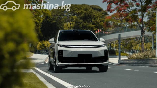 LiXiang L6 1.5hyb AT 4WD