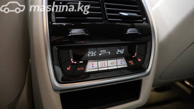 BMW X6 III (G06) Рестайлинг 40i 3.0 AT 4WD