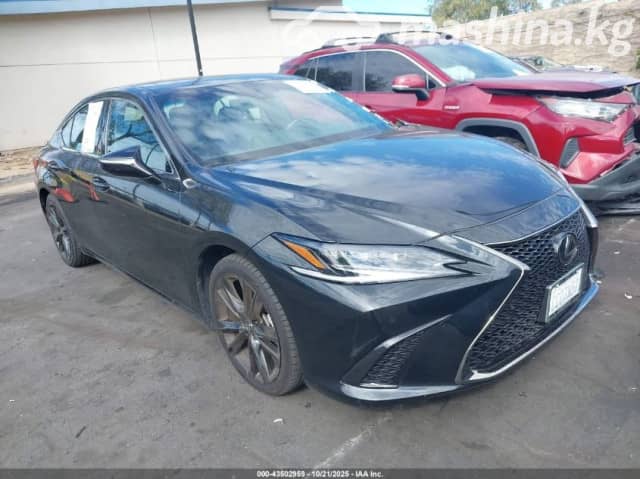Lexus ES VII Рестайлинг 300h 2.5hyb CVT