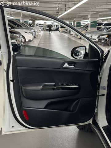 Kia Sportage IV Рестайлинг 2.0d AT 4WD