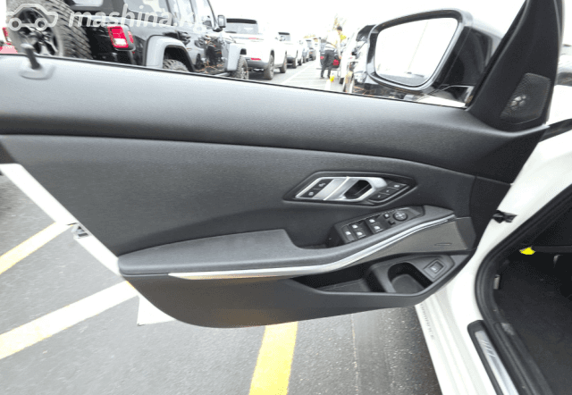 BMW 3 серии VII (G2x) 330i 2.0 AT