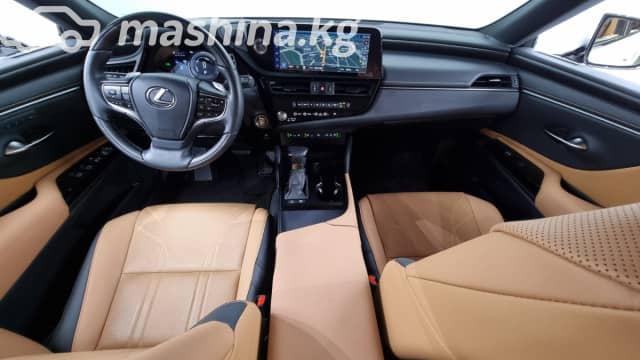 Lexus ES VII Рестайлинг 300h 2.5hyb CVT