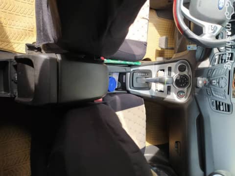 Ford Fiesta Mk6 Рестайлинг 1.6 AMT