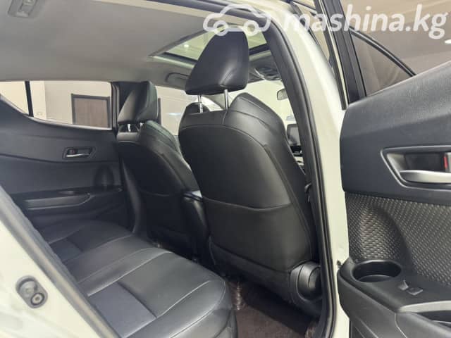 Toyota C-HR I Рестайлинг 2.0 CVT
