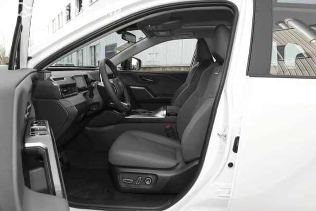 Toyota RAV4 V (XA50) 2.0 CVT 4WD