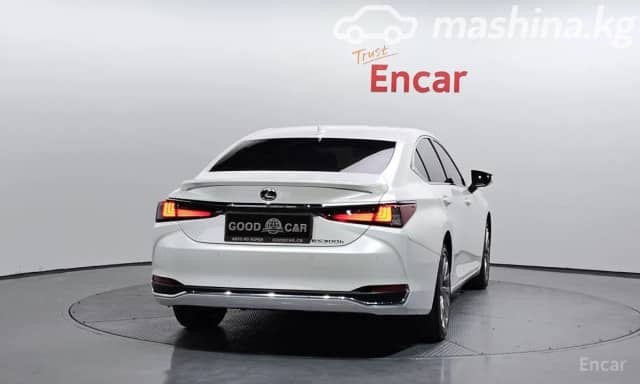Lexus ES VII Рестайлинг 2 300h 2.5hyb CVT