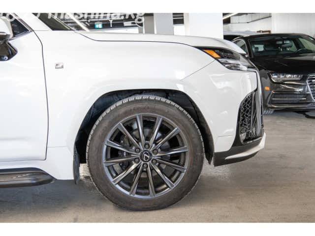 Lexus LX IV 600 3.5 AT 4WD