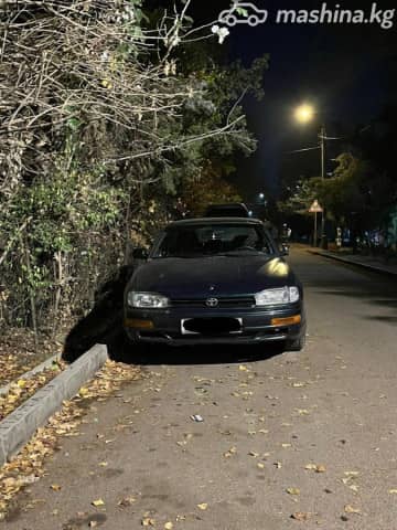 Toyota Camry III (XV10) 2.2 AT