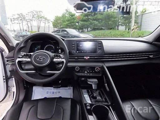 Hyundai Avante VII 1.6hyb AMT