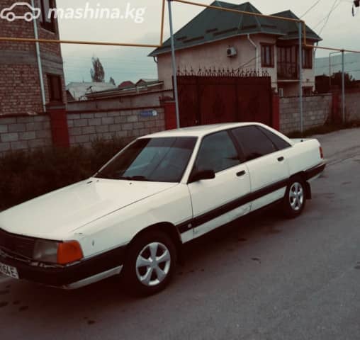Audi 100 III (C3) Рестайлинг 2.2 MT