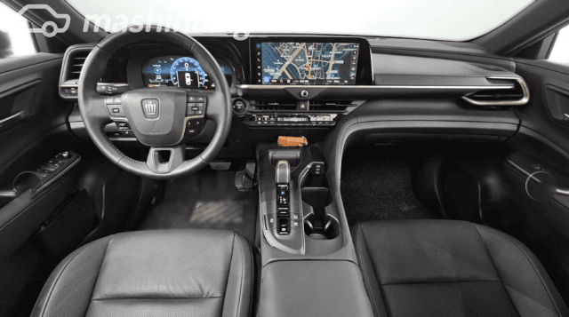 Toyota Crown XVI (S230) 2.5hyb CVT 4WD