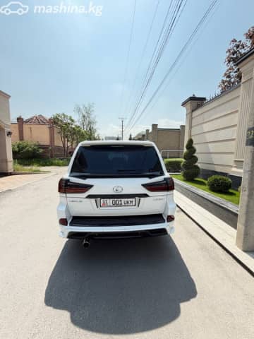 Lexus LX III
