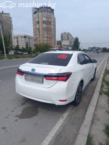 Toyota Corolla XI (E160, E170, E180) Рестайлинг 1 1.8hyb CVT