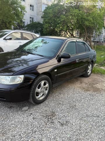 Honda Accord VI 1.6 MT