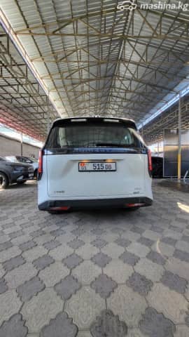 Maxus MIFA 9 90 kWh Electro AT