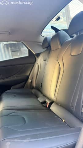 Hyundai Avante VII 1.6 AT