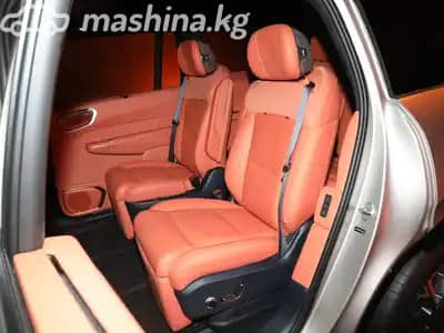 Lynk & Co 900 2.0hyb AT 4WD