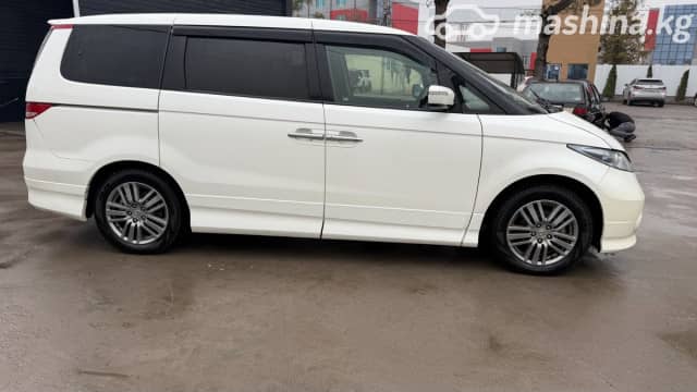Honda Elysion I Рестайлинг 3.0 AT 4WD