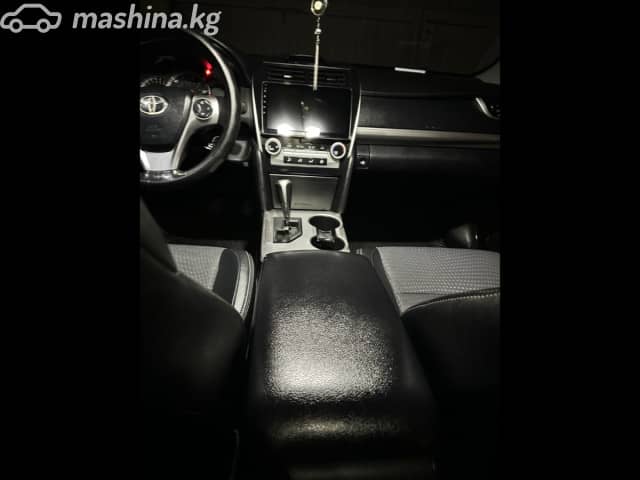 Toyota Camry VII (XV50) 2.5 AT